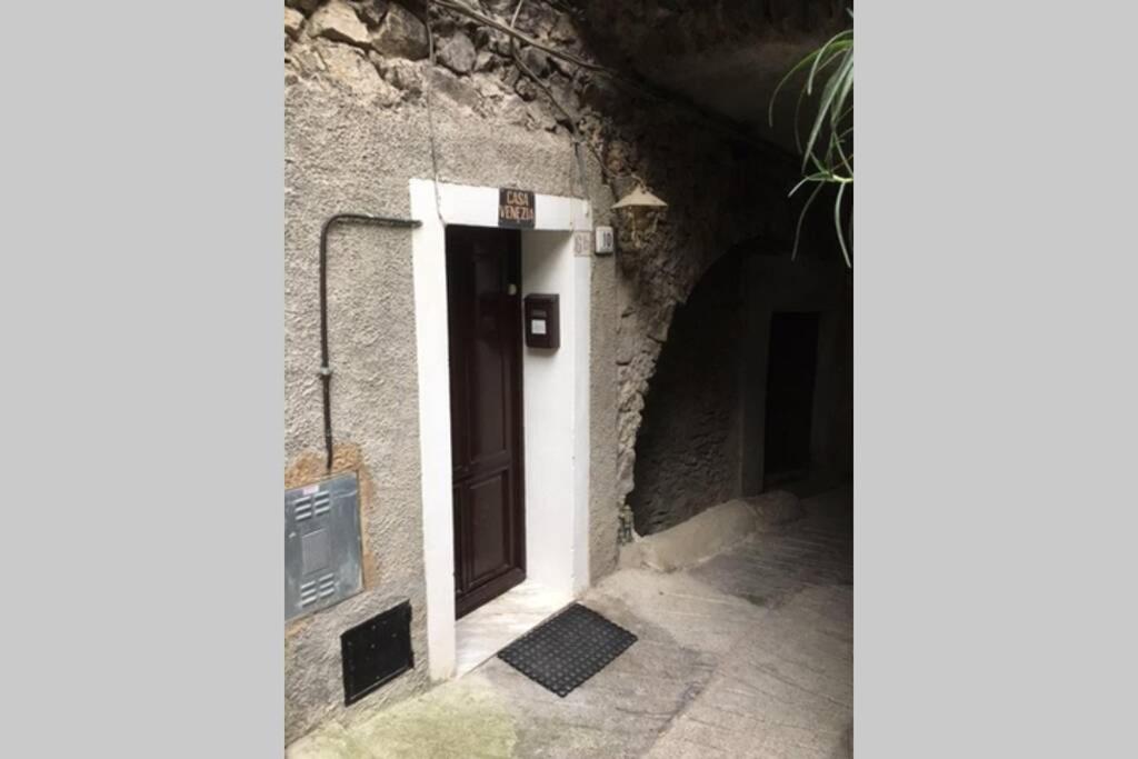 Vila Casa Venezia In Airole, Liguria, Italy Exteriér fotografie
